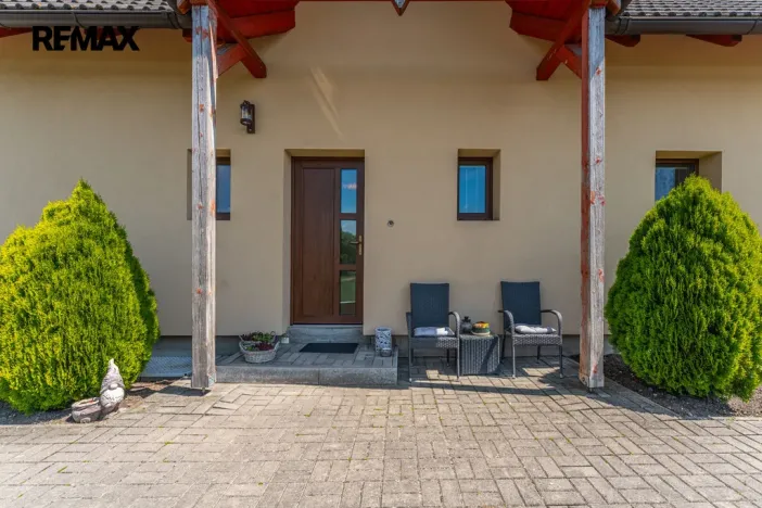 Prodej rodinného domu, Sezemice - Veská, 107 m2