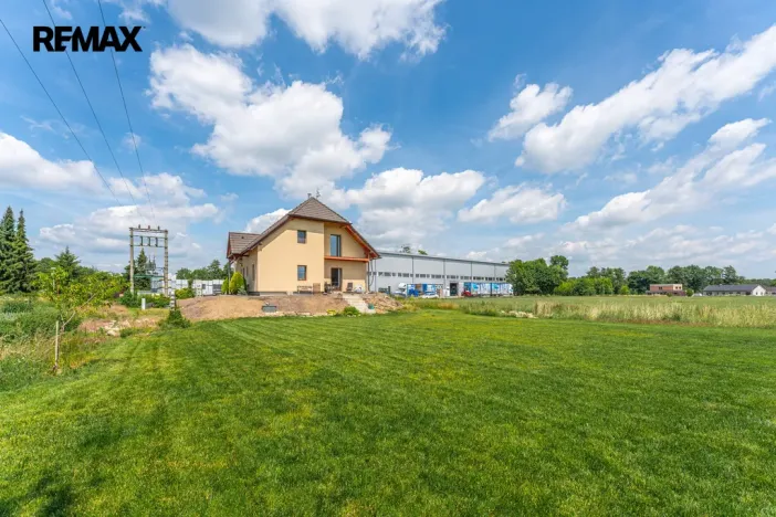 Prodej rodinného domu, Sezemice - Veská, 107 m2