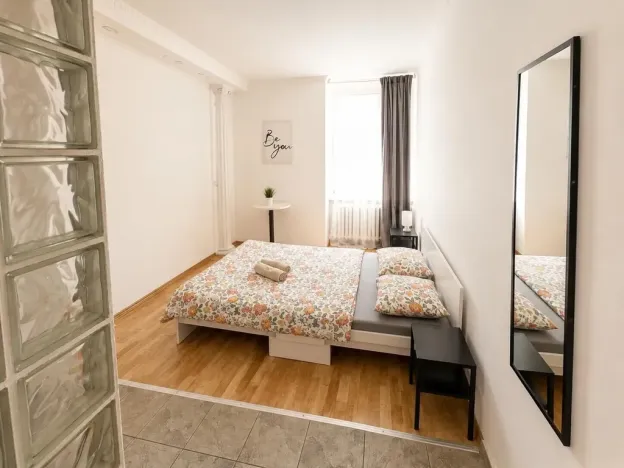Pronájem ubytování, Praha, Seifertova, 150 m2