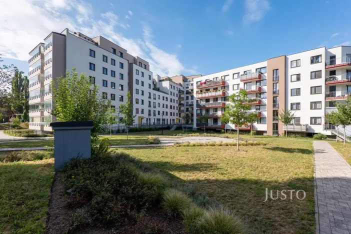 Pronájem bytu 2+kk, Praha - Modřany, Soukalova, 55 m2
