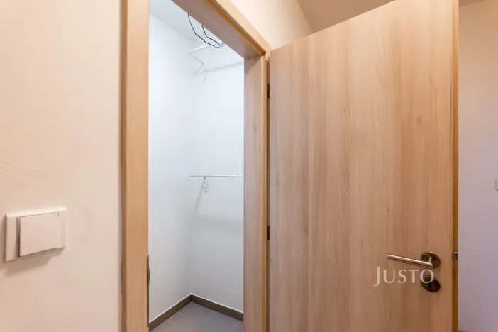 Pronájem bytu 2+kk, Praha - Modřany, Soukalova, 55 m2
