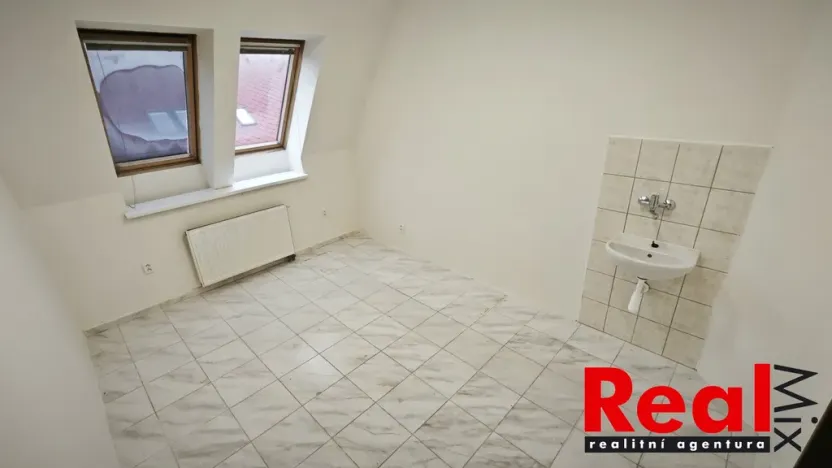 Pronájem kanceláře, Hustopeče, Mrštíkova, 15 m2