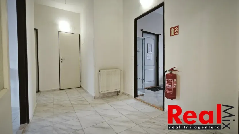 Pronájem kanceláře, Hustopeče, Mrštíkova, 15 m2