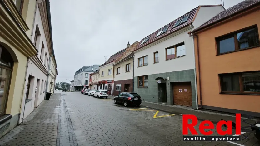 Pronájem kanceláře, Hustopeče, Mrštíkova, 15 m2