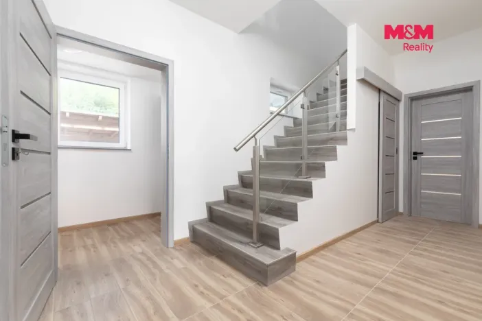 Prodej atypického bytu, Vendryně, 133 m2