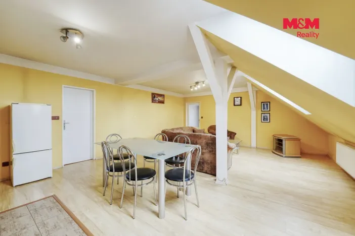 Prodej rodinného domu, Bohy, 152 m2