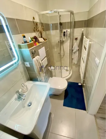 Pronájem bytu 2+kk, Praha, Karlovarská, 42 m2