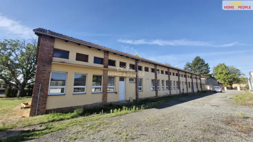 Prodej výrobních prostor, Branišovice, 8554 m2