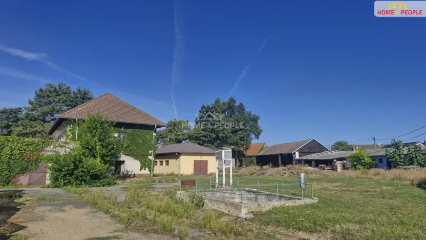Prodej výrobních prostor, Branišovice, 8554 m2