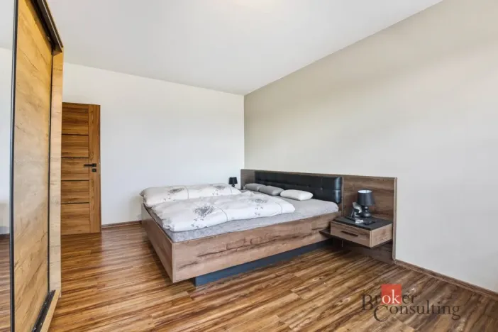 Pronájem bytu 3+kk, Hradec Králové - Nový Hradec Králové, Pod Zámečkem, 74 m2