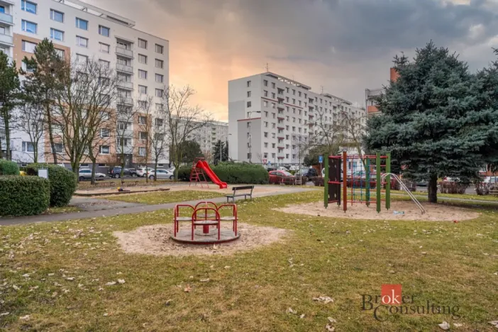Pronájem bytu 3+kk, Hradec Králové - Nový Hradec Králové, Pod Zámečkem, 74 m2
