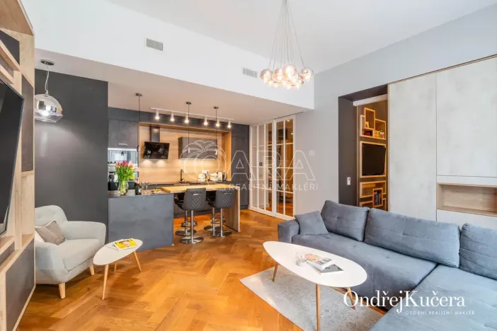 Prodej bytu 2+kk, Praha - Nové Město, Dlážděná, 61 m2