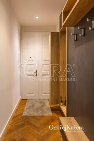 Prodej bytu 2+kk, Praha - Nové Město, Dlážděná, 61 m2