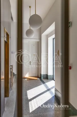 Prodej bytu 2+kk, Praha - Nové Město, Dlážděná, 61 m2