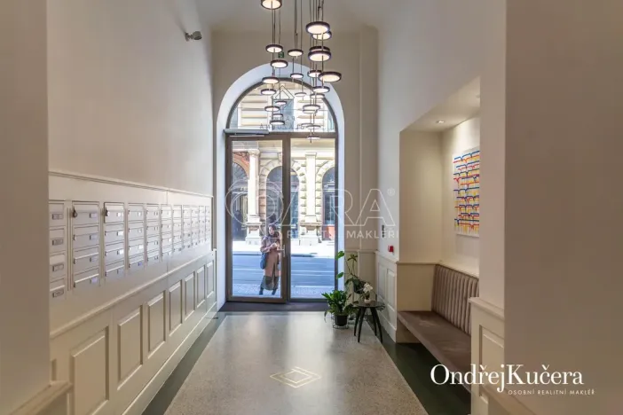 Prodej bytu 2+kk, Praha - Nové Město, Dlážděná, 61 m2