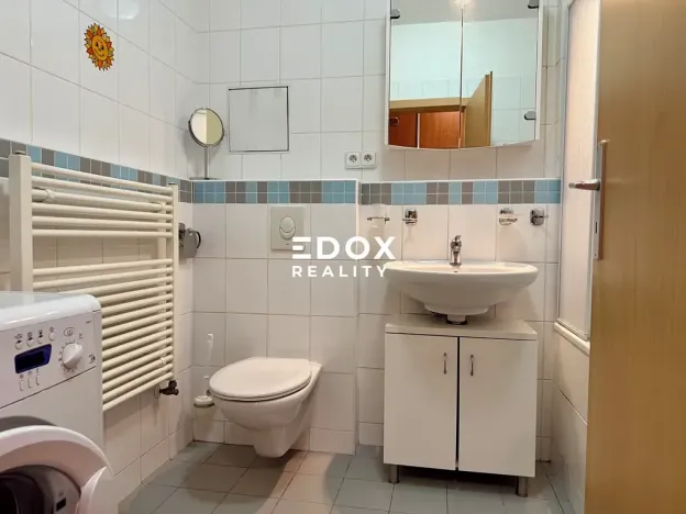 Prodej bytu 1+kk, Praha - Zličín, Lipovská, 35 m2
