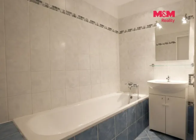 Prodej bytu 2+kk, Praha - Bohnice, Kostřínská, 42 m2