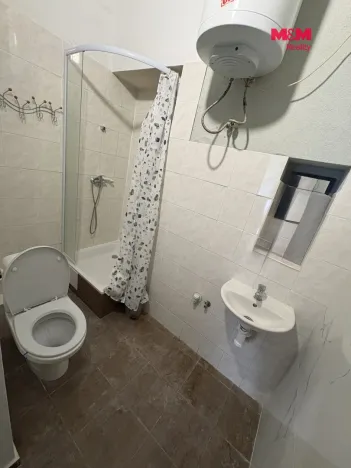 Pronájem bytu 1+kk, Ústí nad Labem - Střekov, Žukovova, 23 m2