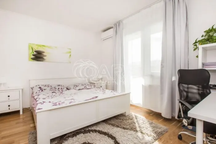Pronájem bytu 3+kk, Praha - Čakovice, Blachutova, 88 m2