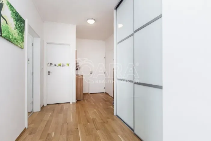 Pronájem bytu 3+kk, Praha - Čakovice, Blachutova, 88 m2