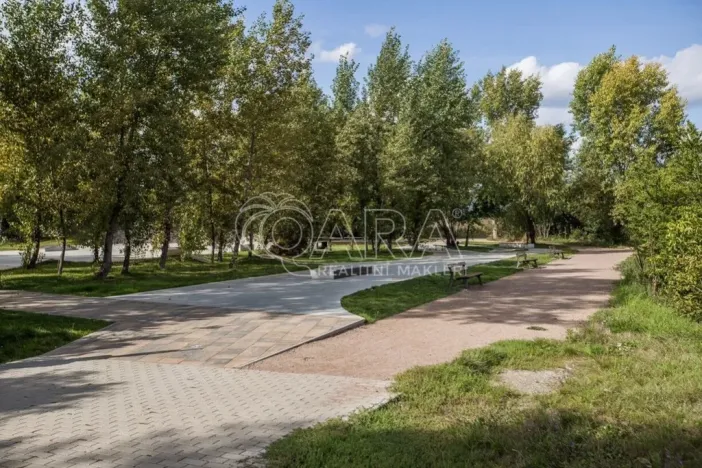 Pronájem bytu 3+kk, Praha - Čakovice, Blachutova, 88 m2