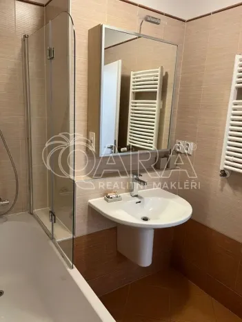 Pronájem bytu 3+kk, Praha - Čakovice, Blachutova, 88 m2