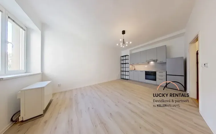 Pronájem bytu 1+kk, Praha - Strašnice, Na hroudě, 27 m2