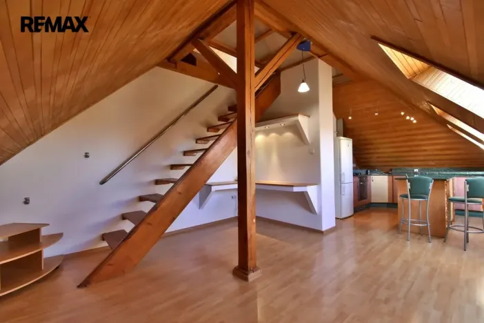 Prodej bytu 3+kk, Hradec Králové, V Lipkách, 83 m2