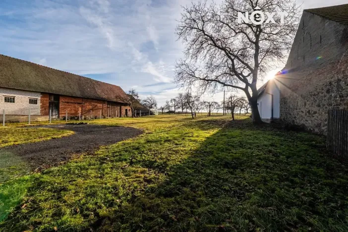 Prodej pozemku pro bydlení, Nové Mitrovice, 1882 m2