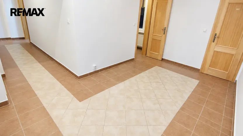 Pronájem bytu 3+1, Karlovy Vary, Lázeňská, 76 m2