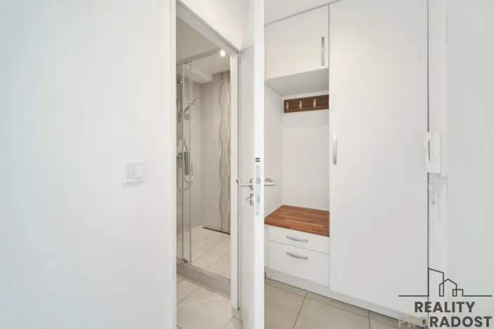 Pronájem bytu 1+kk, Pardubice, Jiráskova, 40 m2