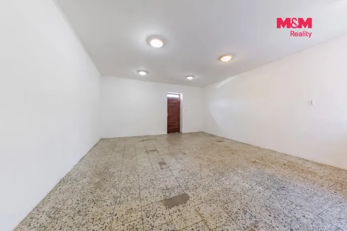 Prodej rodinného domu, Bečov nad Teplou, nám. 5. května, 351 m2