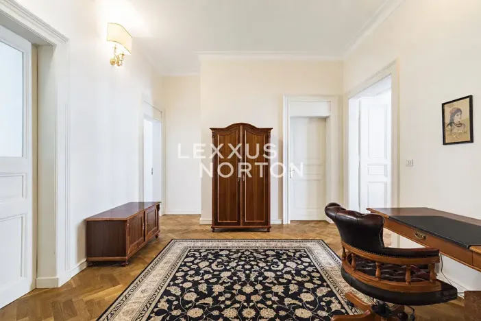 Prodej bytu 4+kk, Praha - Vinohrady, Varšavská, 130 m2