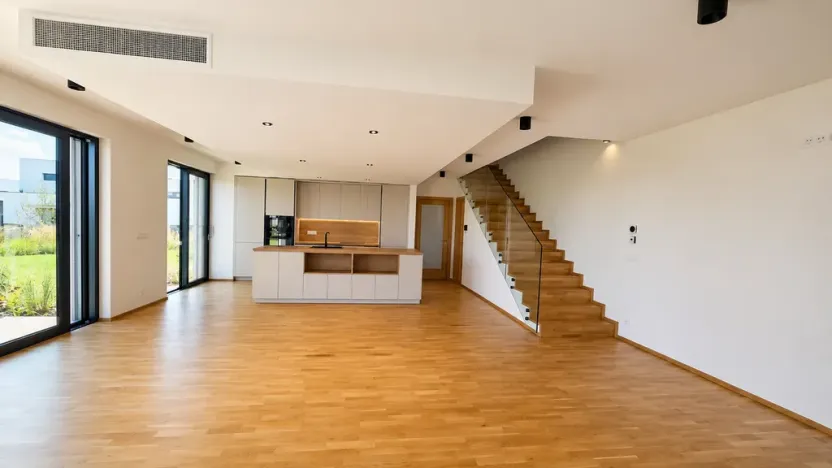 Pronájem rodinného domu, Praha, Karáskova, 163 m2