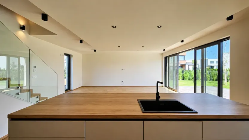 Pronájem rodinného domu, Praha, Karáskova, 163 m2