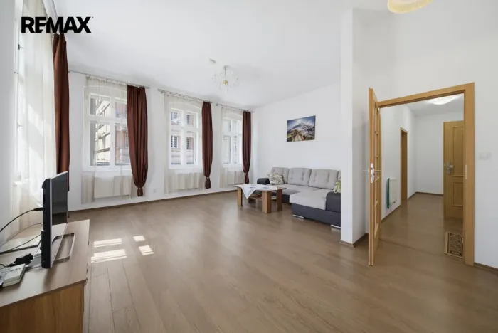 Prodej ubytování, Karlovy Vary, Zámecký vrch, 350 m2