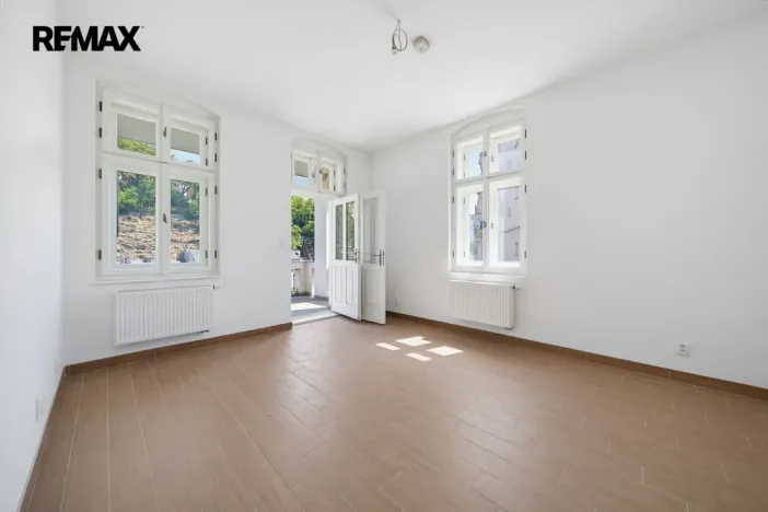 Prodej ubytování, Karlovy Vary, Zámecký vrch, 350 m2