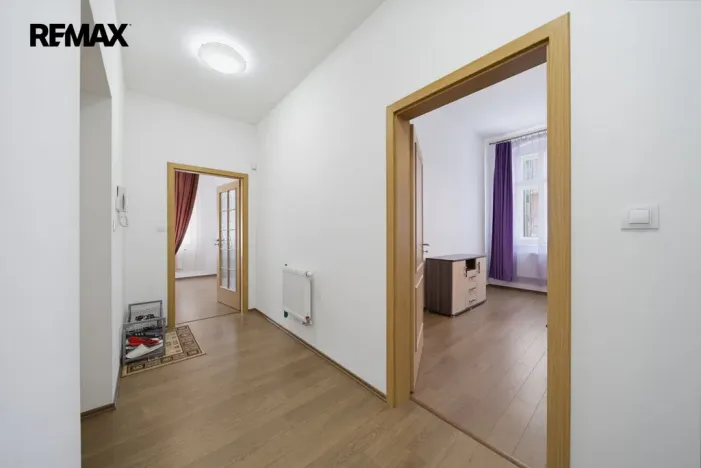 Prodej ubytování, Karlovy Vary, Zámecký vrch, 350 m2