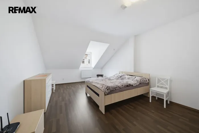 Prodej ubytování, Karlovy Vary, Zámecký vrch, 350 m2