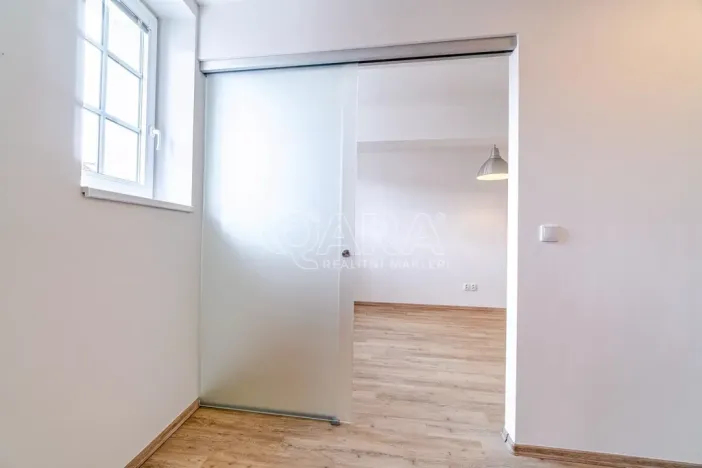 Pronájem bytu 2+kk, Dřevohryzy, 53 m2