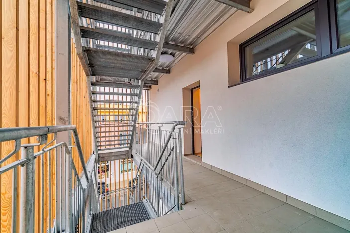 Pronájem bytu 2+kk, Dřevohryzy, 53 m2