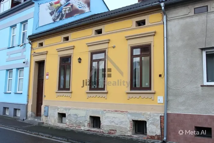 Prodej rodinného domu, České Budějovice, V. Nezvala, 200 m2