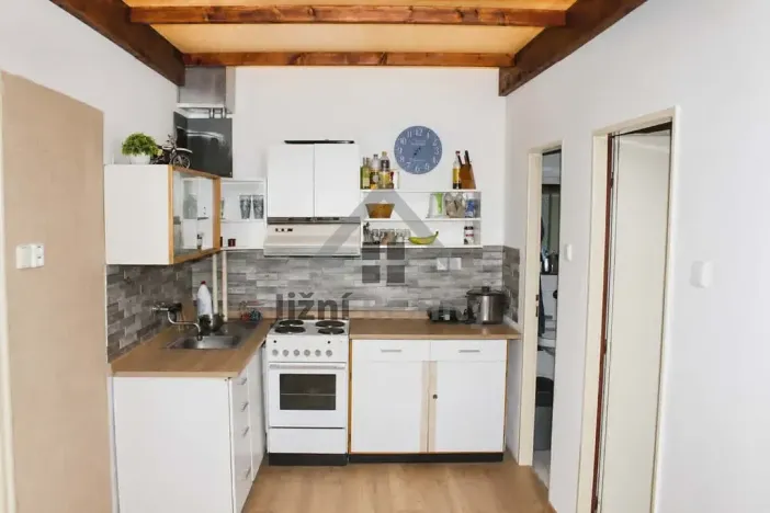 Prodej rodinného domu, České Budějovice, V. Nezvala, 200 m2