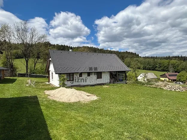 Prodej rodinného domu, Malšín, 300 m2