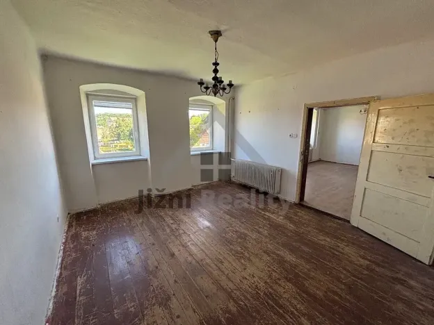 Prodej bytu 2+1, Uherčice, 98 m2