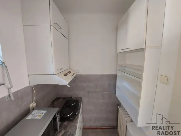 Pronájem bytu 2+kk, Praha, Zavadilova, 48 m2