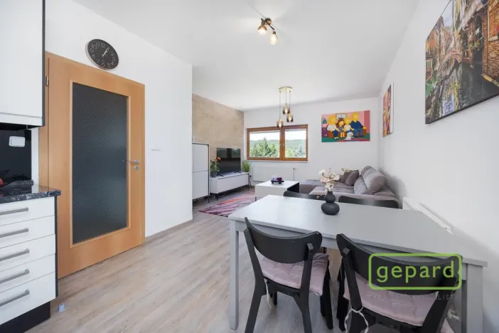 Prodej bytu 3+kk, Mníšek pod Brdy, Ke škole, 73 m2