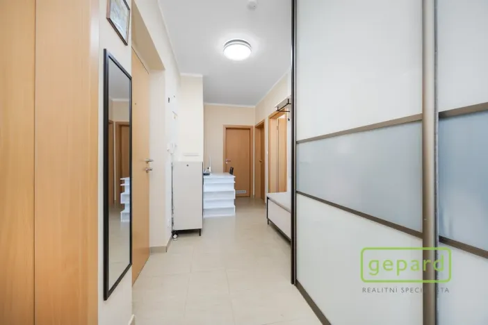 Prodej bytu 3+kk, Mníšek pod Brdy, Ke škole, 73 m2