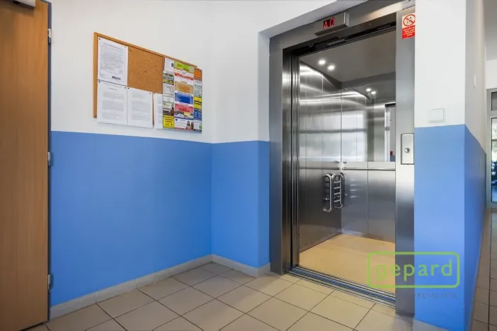Prodej bytu 3+kk, Mníšek pod Brdy, Ke škole, 73 m2