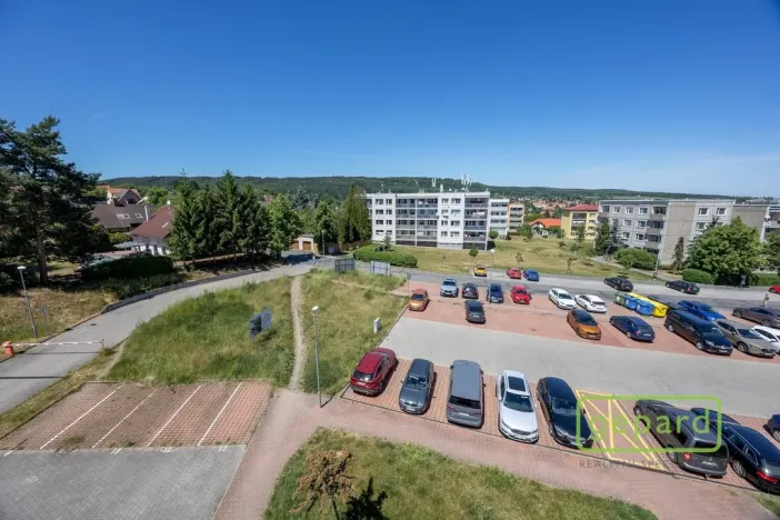 Prodej bytu 3+kk, Mníšek pod Brdy, Ke škole, 73 m2